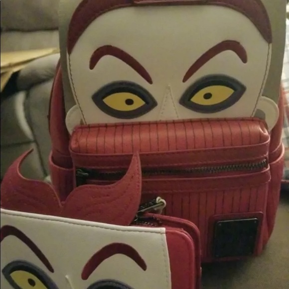 Loungefly Handbags - NWT Loungefly nightmare before Christmas Lock set
